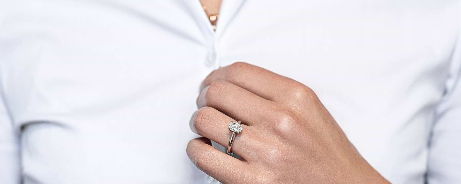 How to Find the Best Engagement Rings for Doctors & Nurses