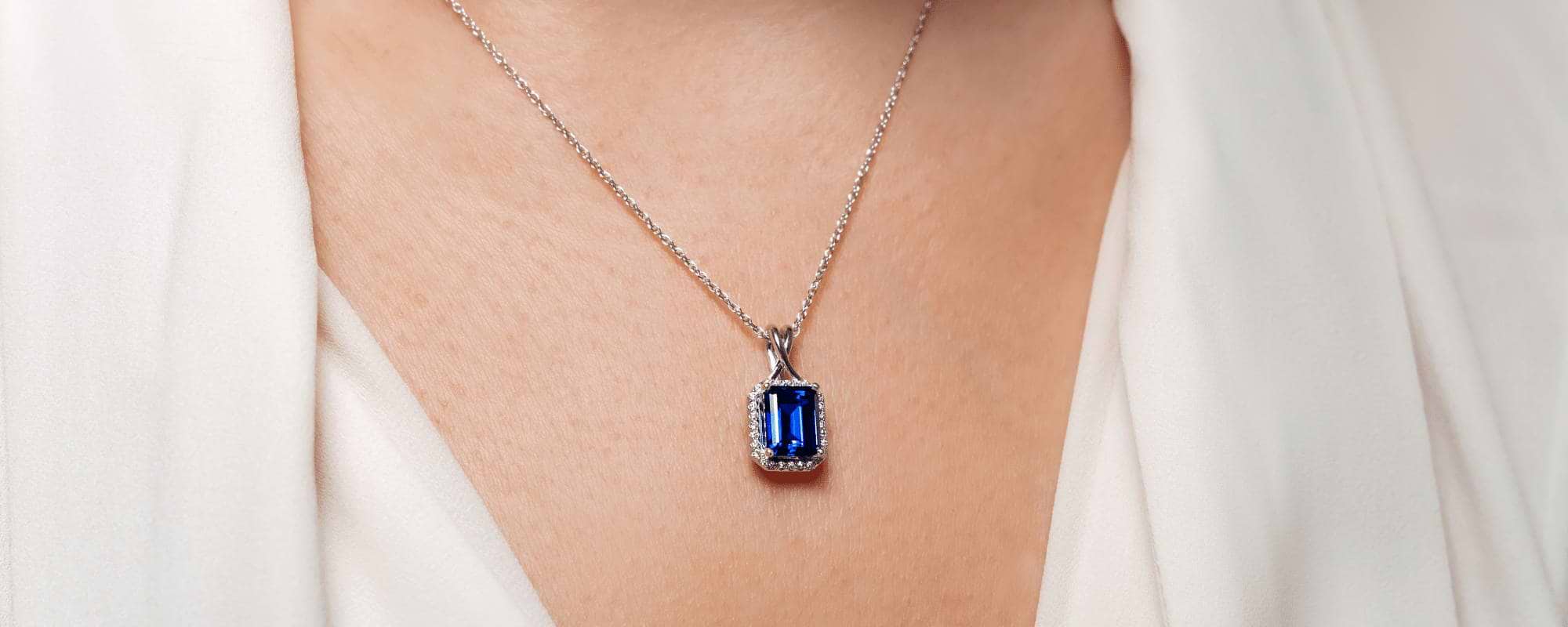 Perfect Sapphire Engagement Rings for September Birthstone Birthdays
