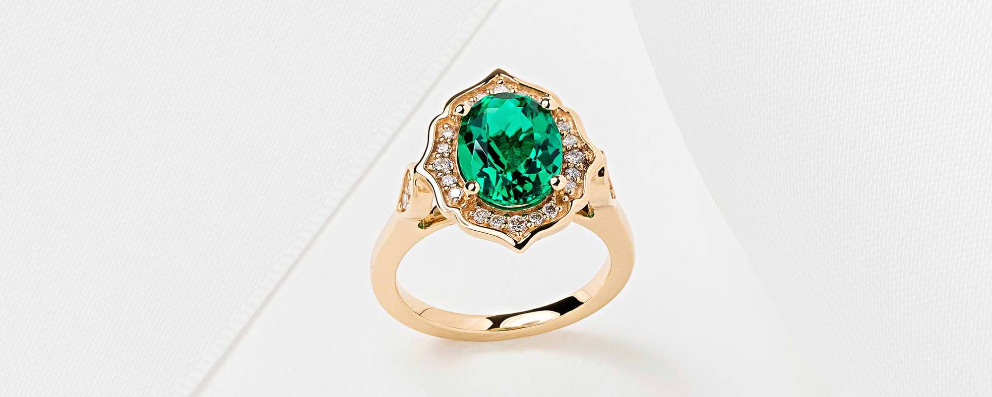 7 Alternative Engagement Rings for Proposing in 2025