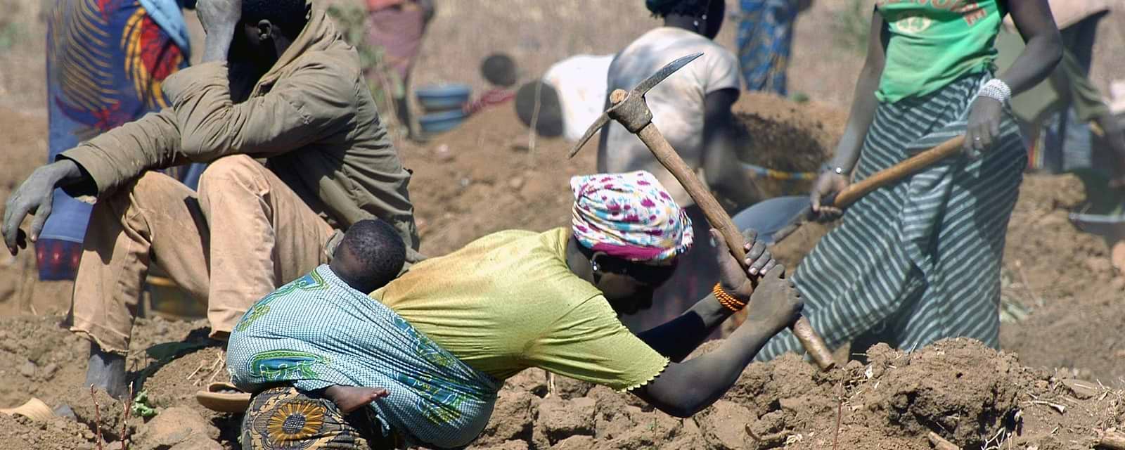 Blood Diamonds vs. Conflict Diamonds: What's the Difference?