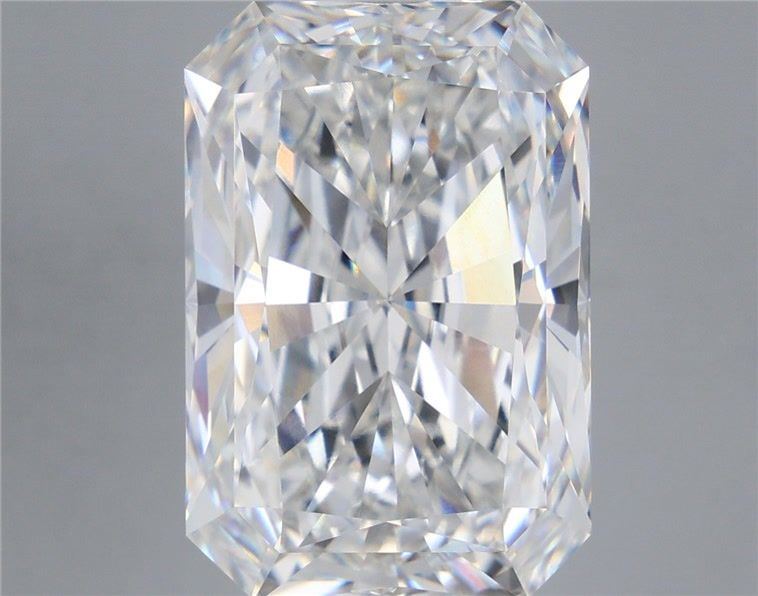 15.06 Carat Radiant Shaped, Very Good Cut, F Color, VVS2 Clarity, IGI Certified Lab Grown Diamond