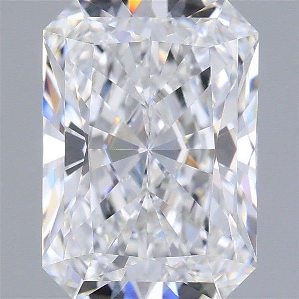 1.52 Carat Radiant Shaped, Very Good Cut, D Color, VVS2 Clarity, IGI Certified Lab Grown Diamond