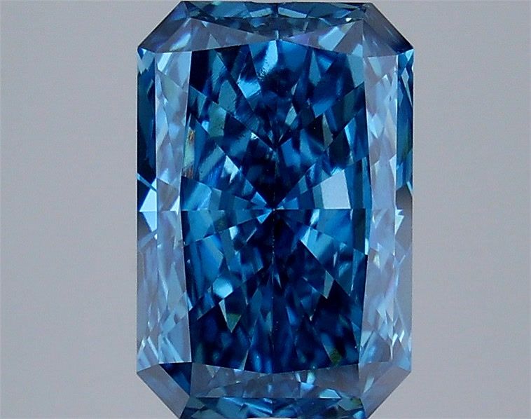 3.14 Carat Radiant Shaped, Excellent Cut, VS2 Clarity, IGI Certified Lab Grown Diamond