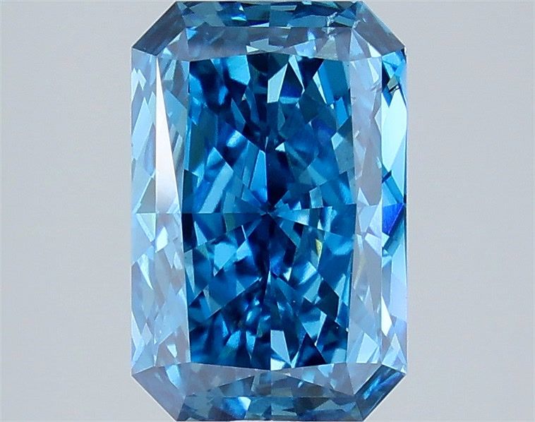 3.05 Carat Radiant Shaped, Excellent Cut, SI1 Clarity, IGI Certified Lab Grown Diamond