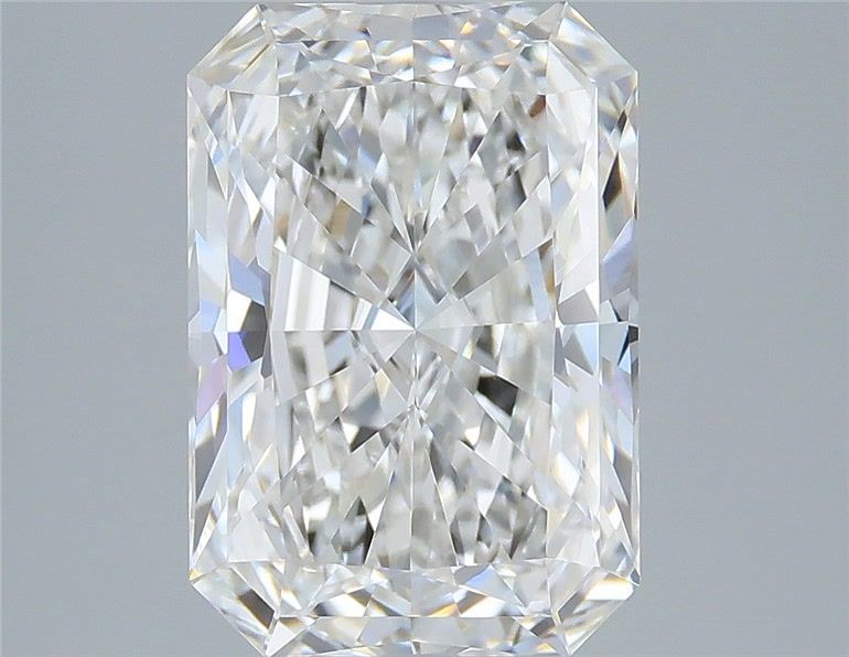 3.21 Carat Radiant Shaped, Very Good Cut, E Color, VVS1 Clarity, IGI Certified Lab Grown Diamond