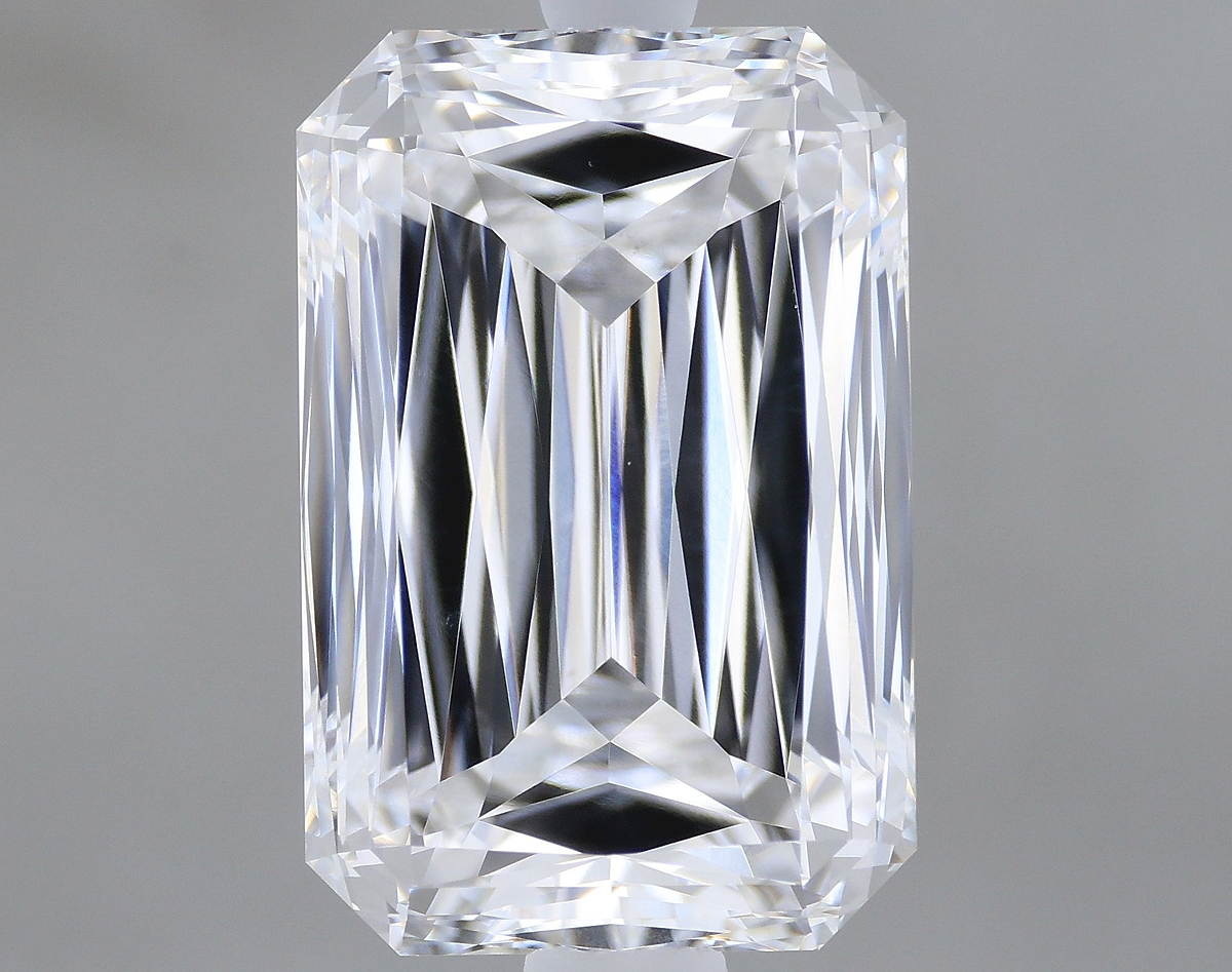 3.04 Carat Radiant Shaped, Ideal Cut, D Color, VS1 Clarity, IGI Certified Lab Grown Diamond
