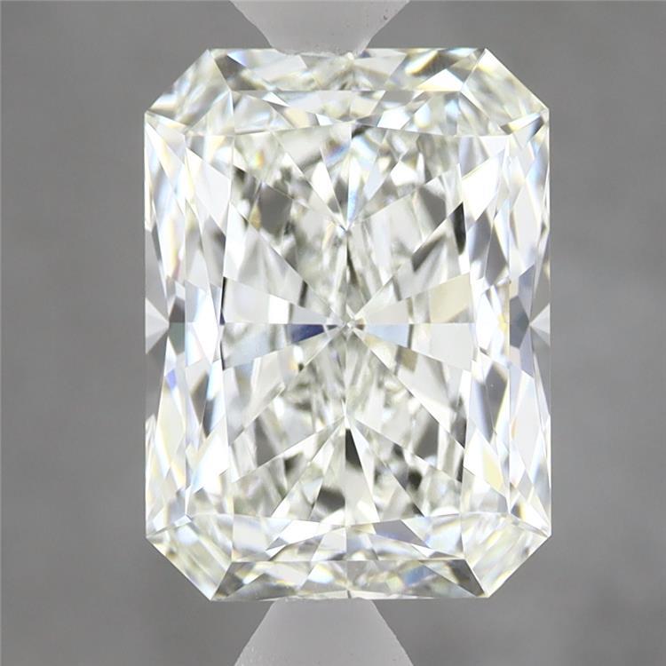3.25 Carat Radiant Shaped, Excellent Cut, G Color, VVS2 Clarity, IGI Certified Lab Grown Diamond
