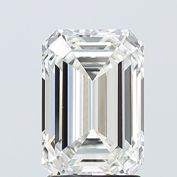 2.60 Carat Emerald Shaped, Ideal Cut, E Color, VS1 Clarity, IGI Certified Lab Grown Diamond