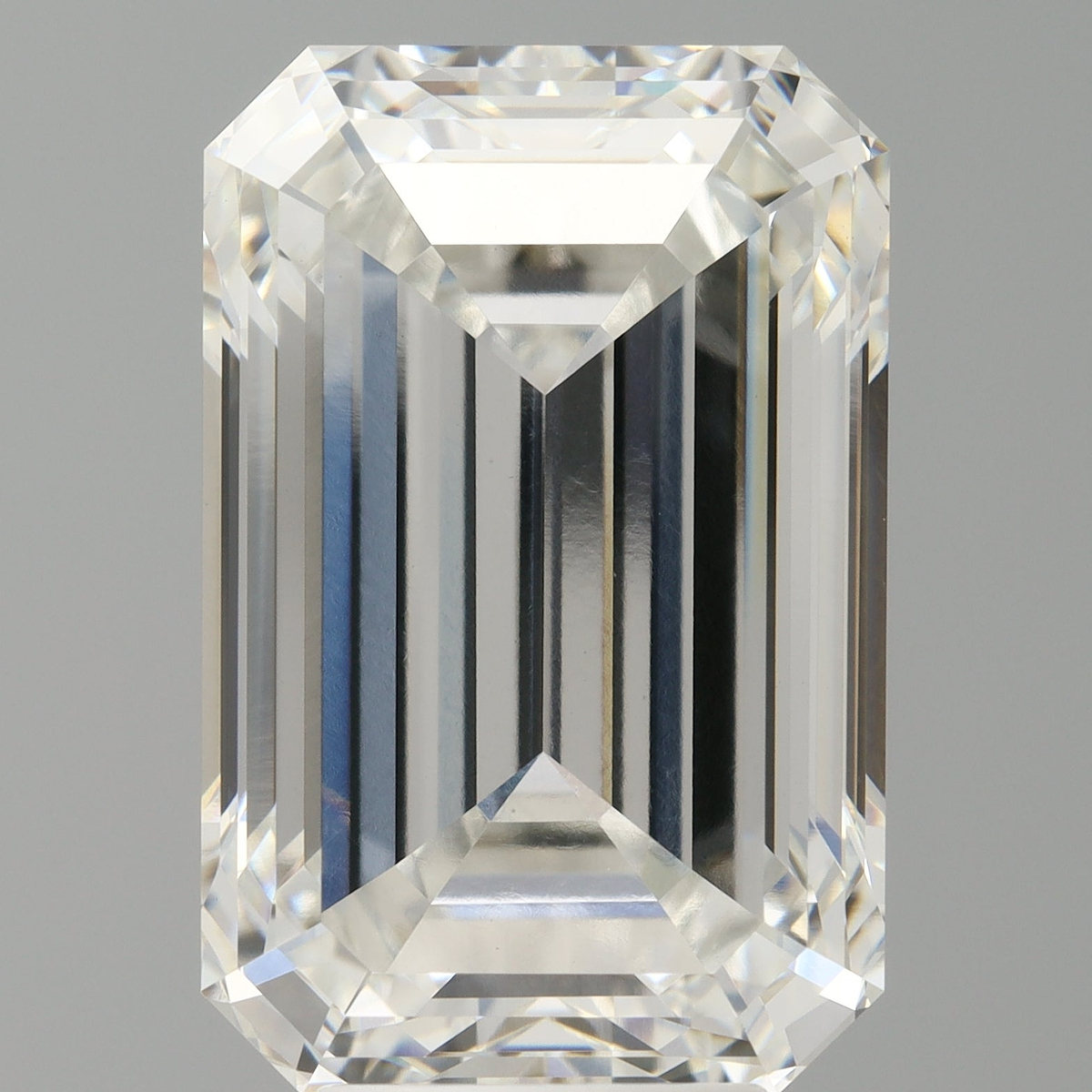 7.50 Carat Emerald Shaped, Ideal Cut, F Color, VVS2 Clarity, IGI Certified Lab Grown Diamond