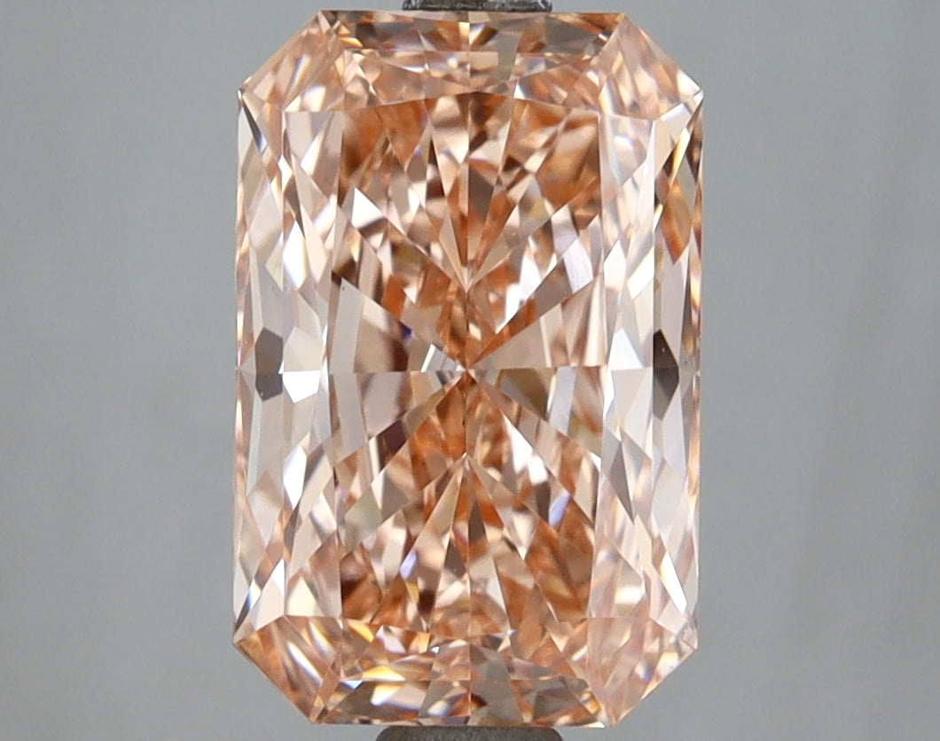 3.07 Carat Radiant Shaped, Ideal Cut, VS1 Clarity, IGI Certified Lab Grown Diamond