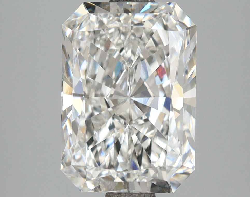 3.02 Carat Radiant Shaped, Ideal Cut, F Color, VVS2 Clarity, IGI Certified Lab Grown Diamond