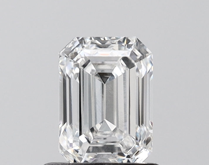 1.05 Carat Emerald Shaped, Excellent Cut, E Color, VVS2 Clarity, IGI Certified Lab Grown Diamond