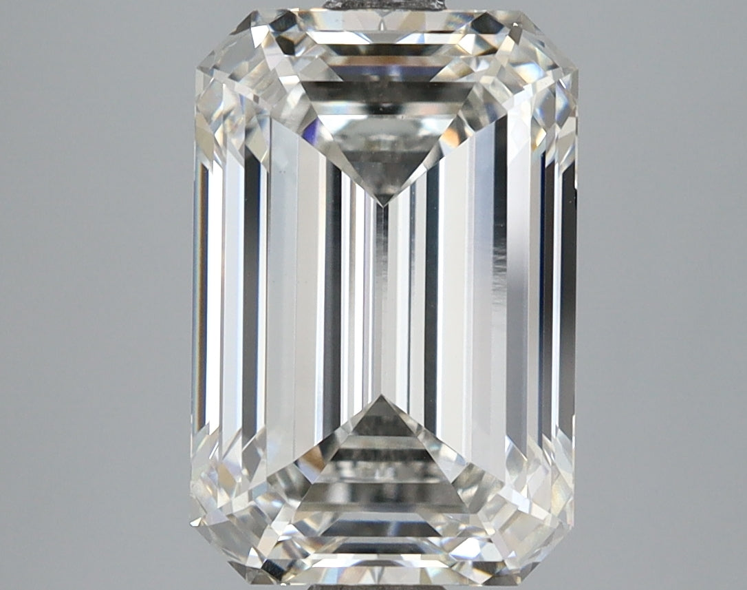 4.45 Carat Emerald Shaped, Ideal Cut, F Color, VVS2 Clarity, IGI Certified Lab Grown Diamond