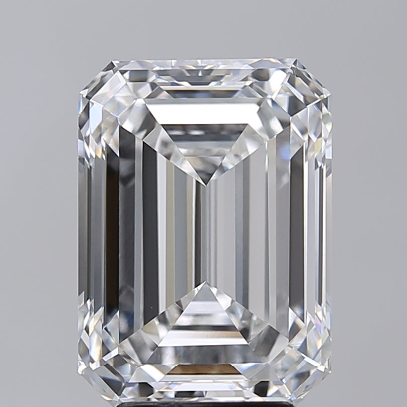 5.02 Carat Emerald Shaped, Very Good Cut, E Color, VVS2 Clarity, IGI Certified Lab Grown Diamond