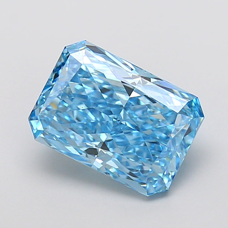 4.05 Carat Radiant Shaped, Very Good Cut, VS1 Clarity, IGI Certified Lab Grown Diamond