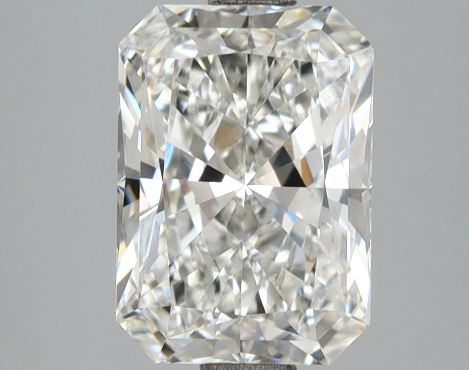 2.60 Carat Radiant Shaped, Ideal Cut, F Color, VVS2 Clarity, IGI Certified Lab Grown Diamond