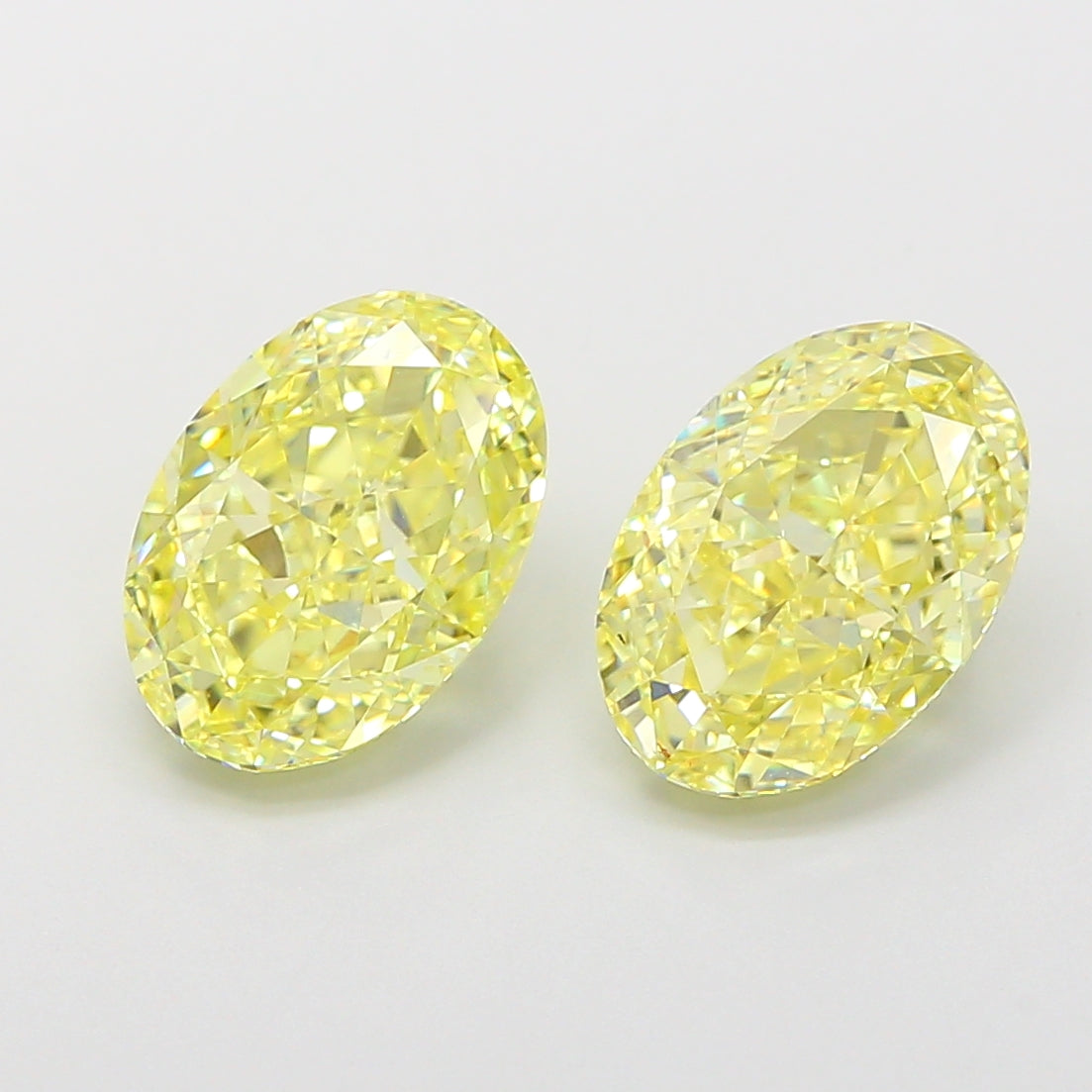1.03 Carat Radiant Shaped, Ideal Cut, VVS2 Clarity, IGI Certified Lab Grown Diamond