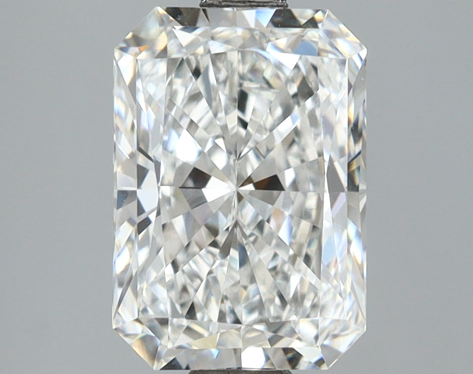 2.59 Carat Radiant Shaped, Ideal Cut, E Color, VVS2 Clarity, IGI Certified Lab Grown Diamond