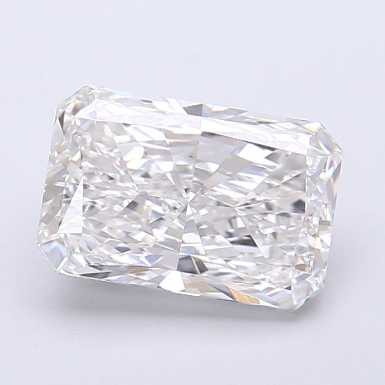 3.08 Carat Radiant Shaped, Very Good Cut, VS1 Clarity, IGI Certified Lab Grown Diamond