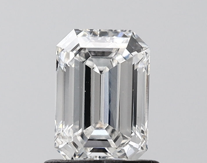1.01 Carat Emerald Shaped, Ideal Cut, F Color, VS1 Clarity, IGI Certified Lab Grown Diamond