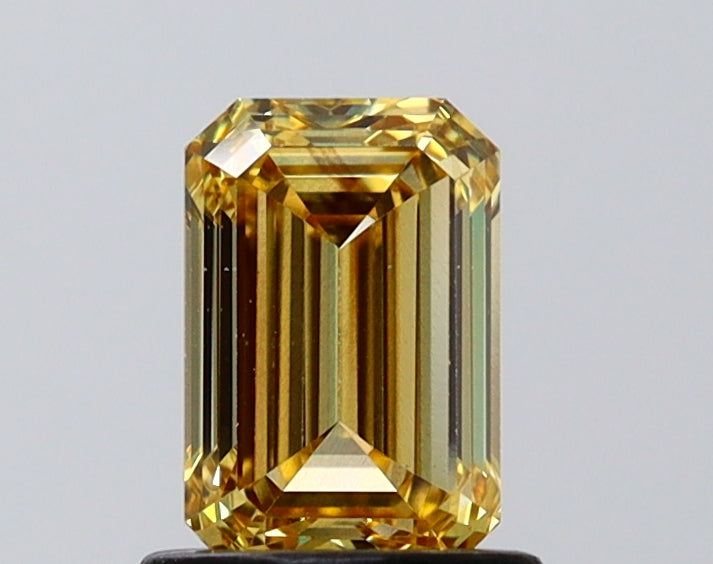 1.03 Carat Emerald Shaped, Ideal Cut, VS2 Clarity, IGI Certified Lab Grown Diamond