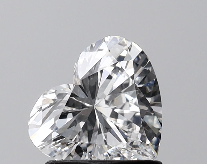 1.06 Carat Heart Shaped, Very Good Cut, D Color, VVS2 Clarity, IGI Certified Lab Grown Diamond