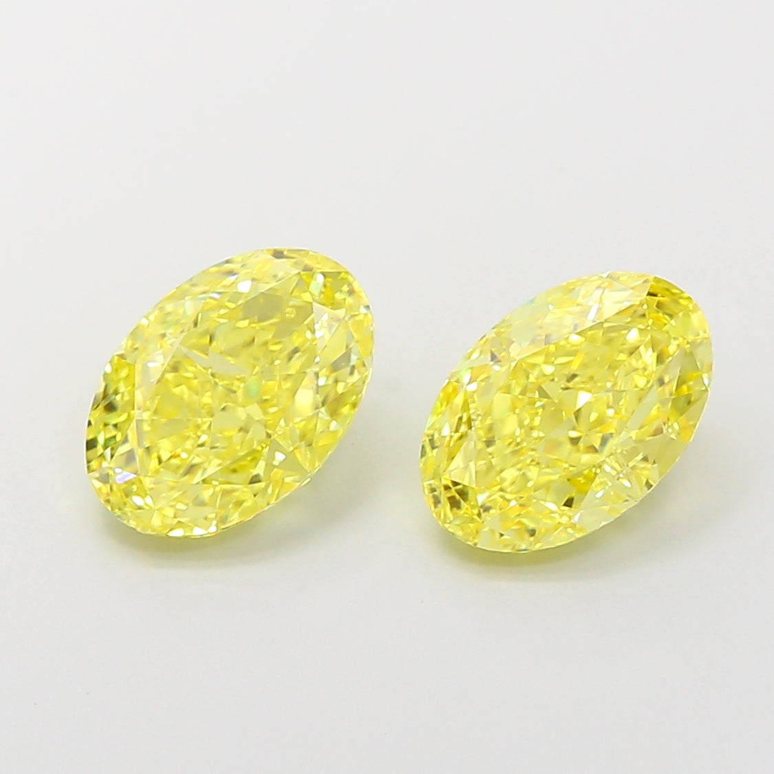 2.12 Carat Oval Shaped, Very Good Cut, VVS2 Clarity, IGI Certified Lab Grown Diamond