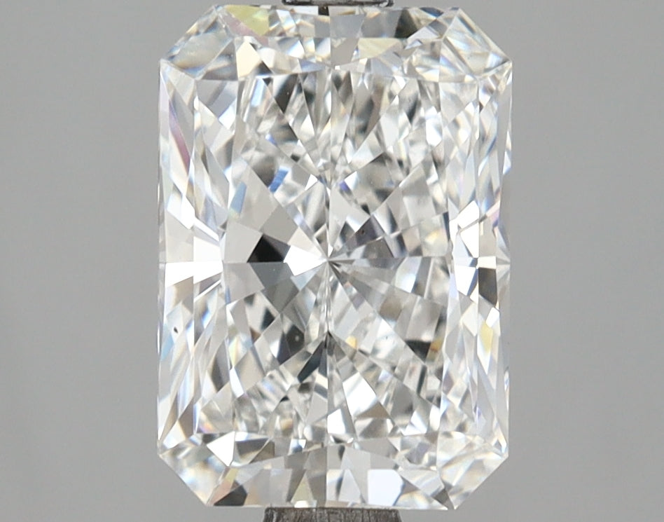 2.60 Carat Radiant Shaped, Ideal Cut, E Color, VS1 Clarity, IGI Certified Lab Grown Diamond