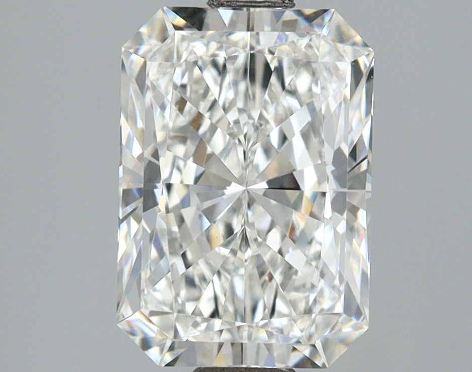 2.57 Carat Radiant Shaped, Ideal Cut, E Color, VS1 Clarity, IGI Certified Lab Grown Diamond