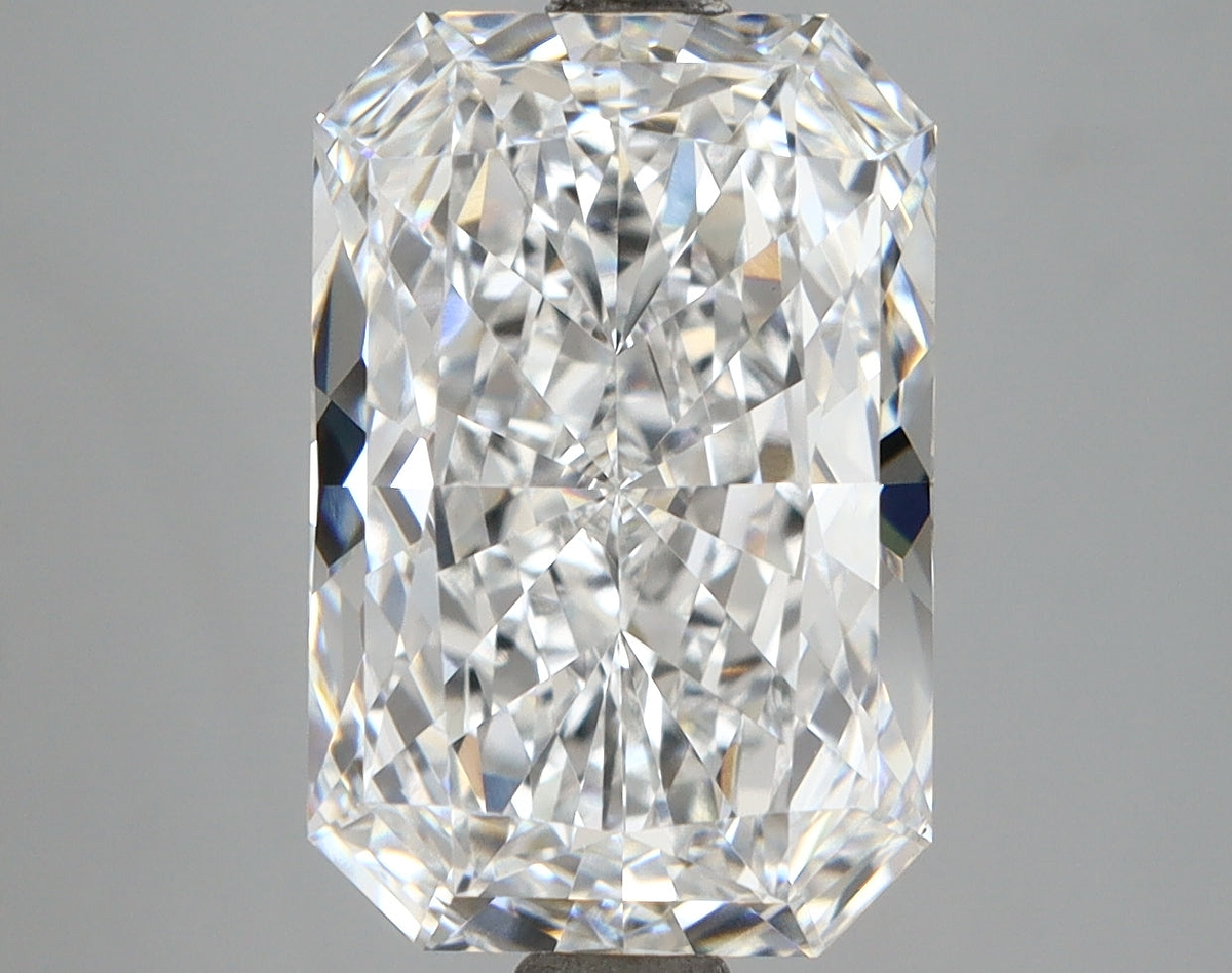 5.57 Carat Radiant Shaped, Ideal Cut, D Color, VS1 Clarity, IGI Certified Lab Grown Diamond