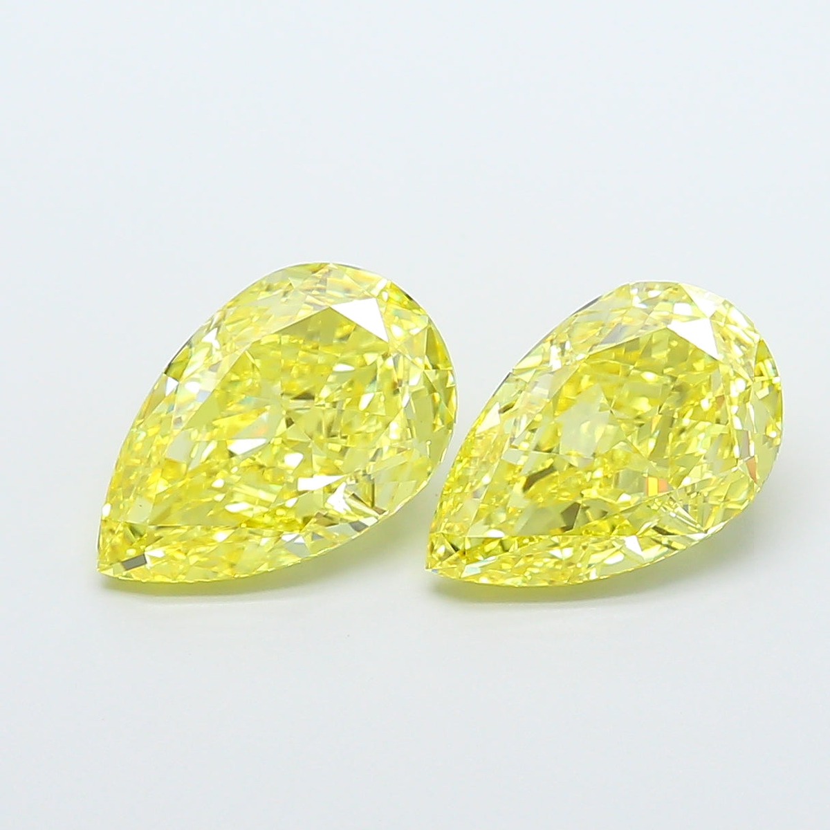 4.44 Carat Pear Shaped, Ideal Cut, VS1 Clarity, IGI Certified Lab Grown Diamond
