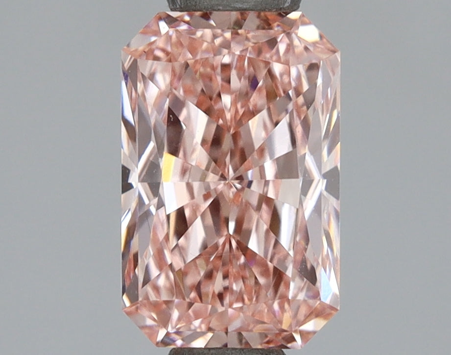 1.15 Carat Radiant Shaped, Ideal Cut, VS1 Clarity, IGI Certified Lab Grown Diamond