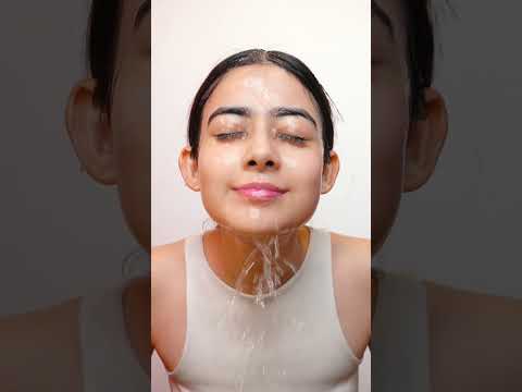 Advanced Brightening Face Cleanser with Hydration & Barrier Support