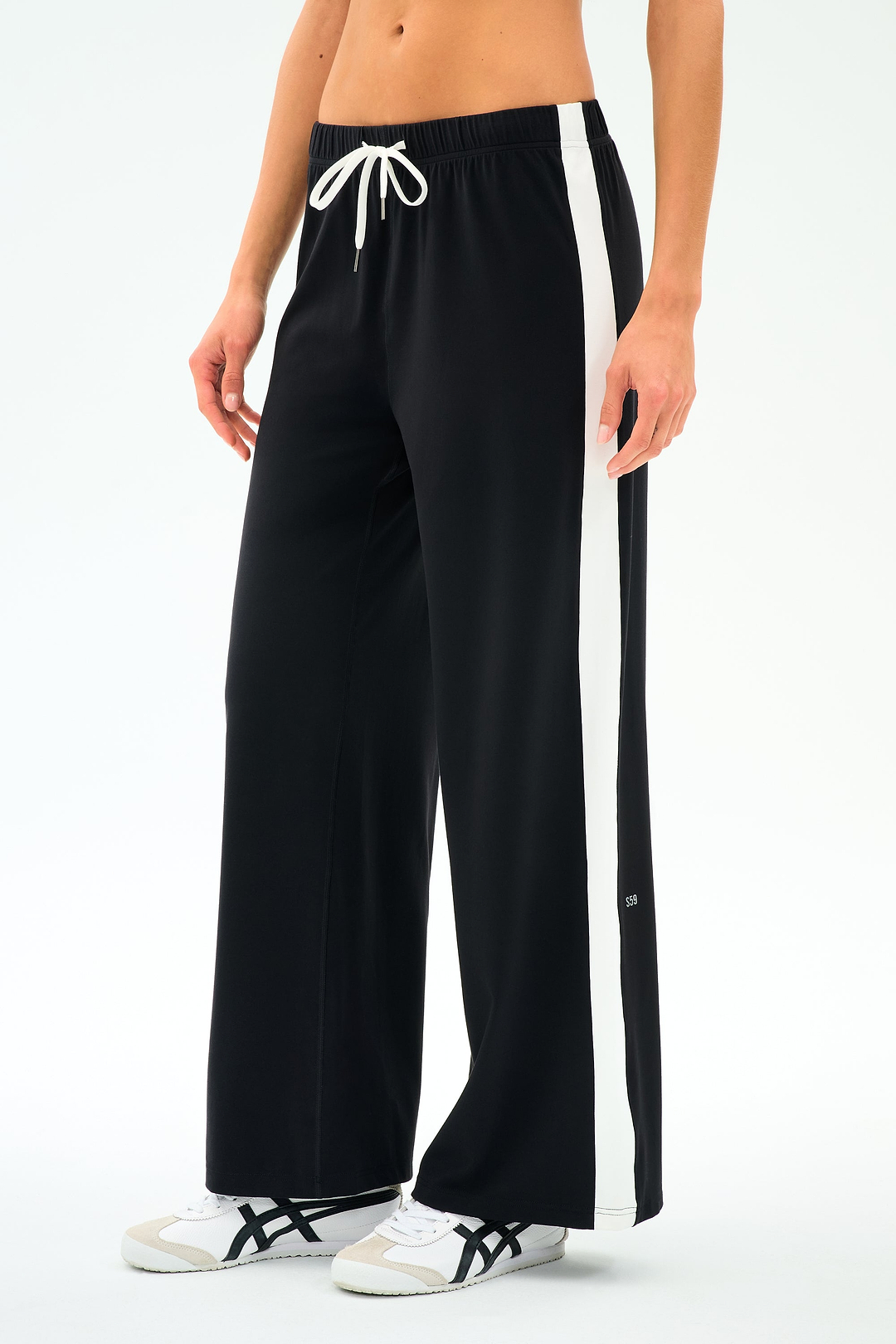 Willow Airweight Wide Leg - Black/White – SPLITS59