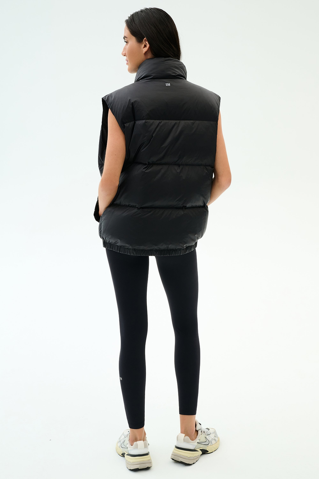 Summit Nylon Puffer Vest - Black – SPLITS59
