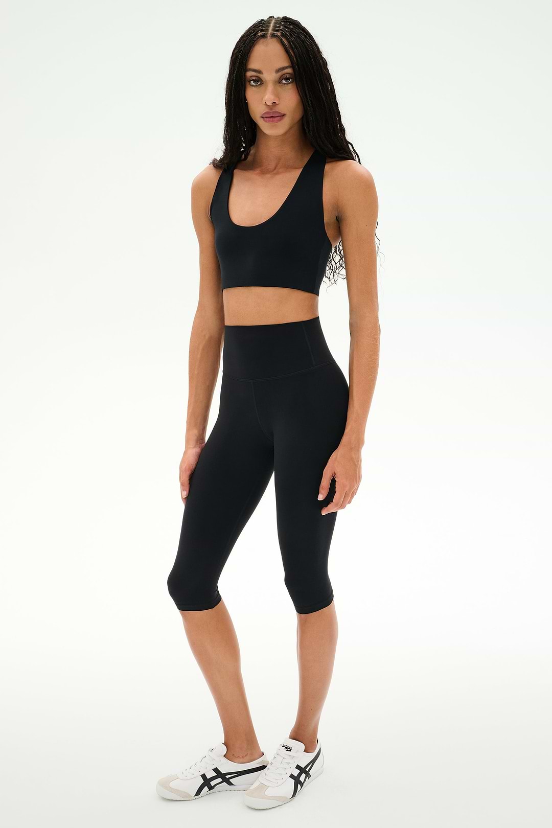 Women's Sara Airweight Sports Bra in Black – SPLITS59