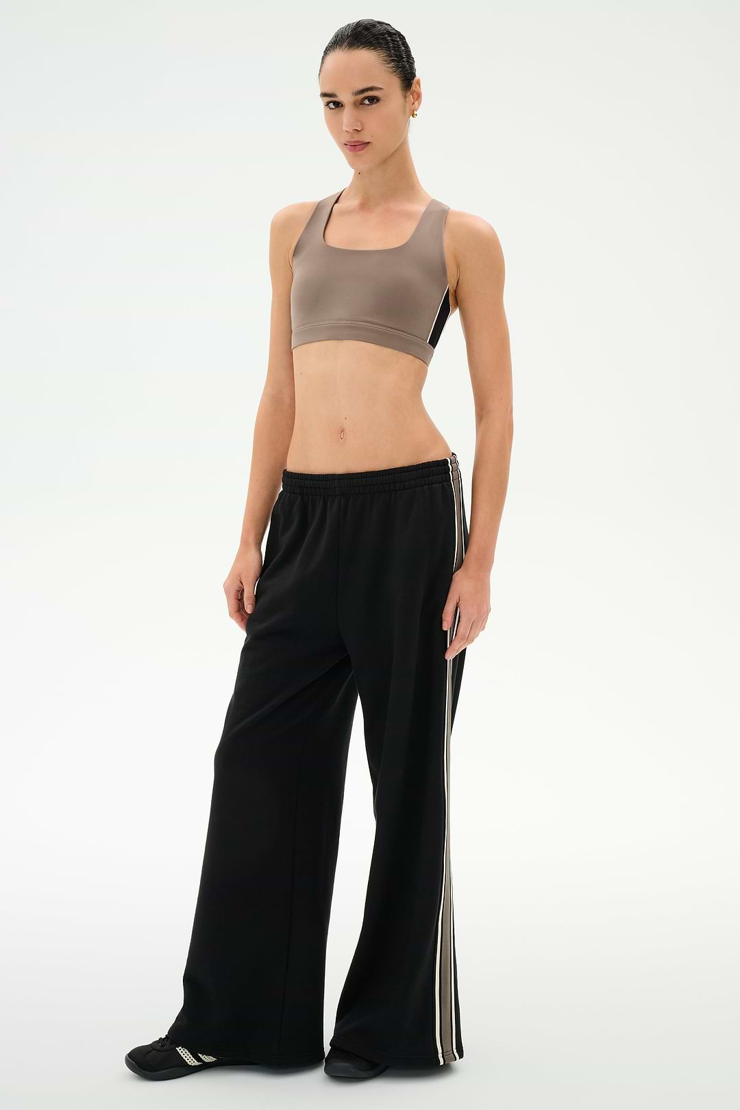 Dallas French Terry Wide Leg Sweatpant - Black/Lentil – SPLITS59
