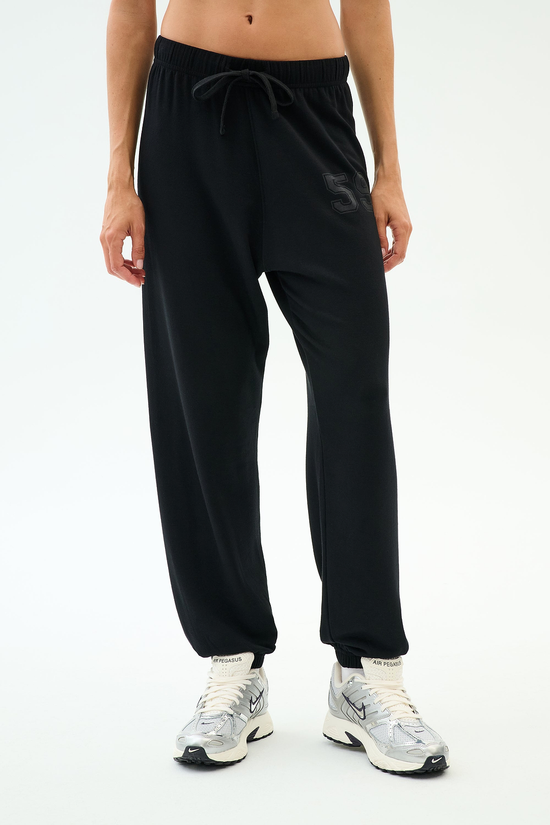 着せ替え服・アウトフィット Melissa Andie Oversized Fleece Varsity 59 Sweatpant - Black/59 – SPLITS59