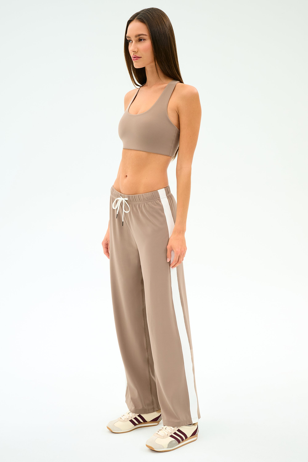 Willow Airweight Wide Leg - Latte/White – SPLITS59