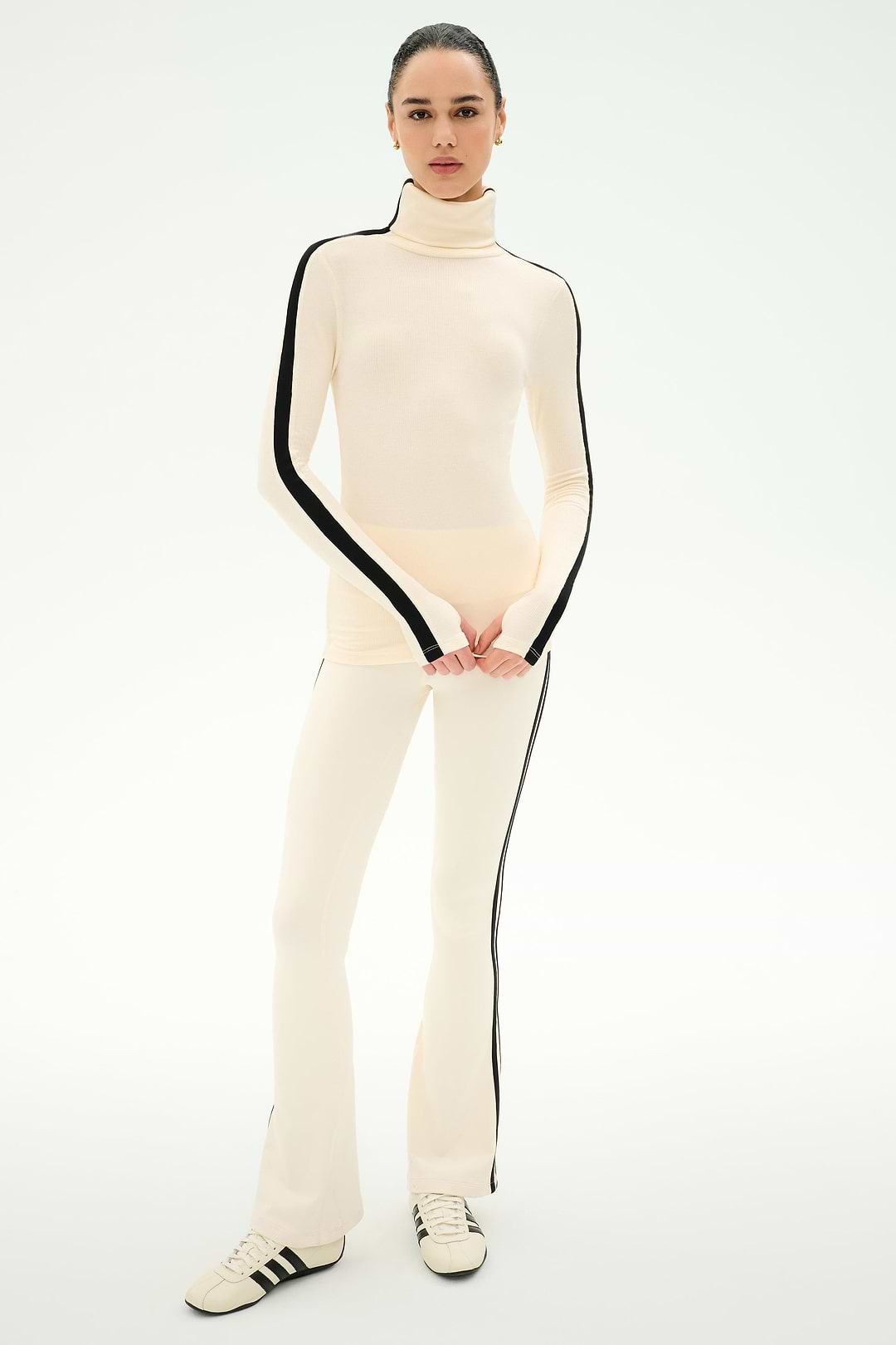 バーバリー　レギンス Jackson Rib Full Length Turtleneck - Creme/Black – SPLITS59