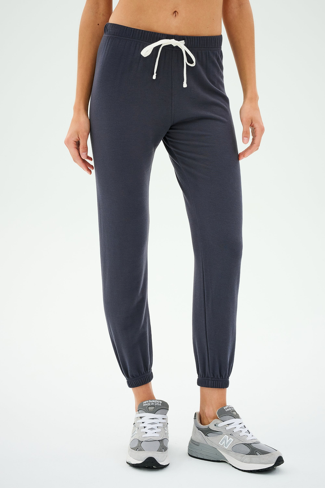 Sonja Fleece Sweatpant - Graphite – SPLITS59