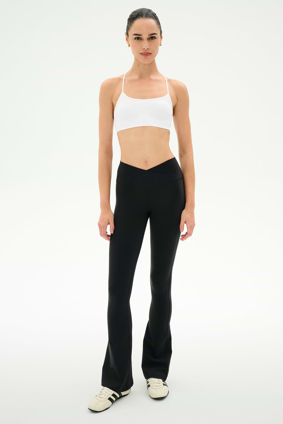 Raquel Crossover Supplex Flare - Black – SPLITS59
