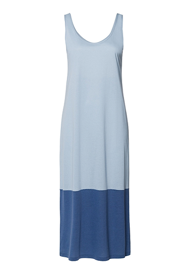 HANRO_251_W_Laura_SleevelessNightdress130cm_074261_072622_010.jpg