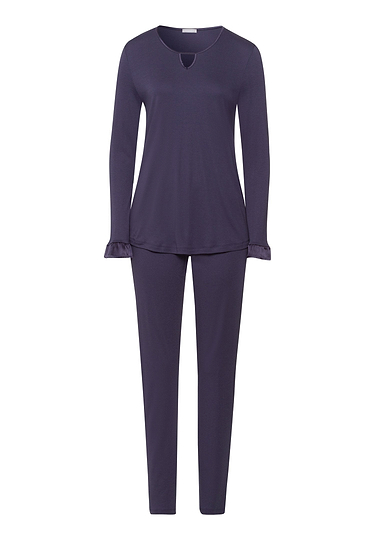 HANRO_252_W_Claire_LSLVPajama_074769_072610_010.jpg