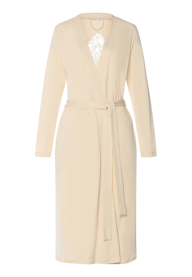 HANRO_261_W_BelenNW_Robe115cm_074749_072811_010.jpg