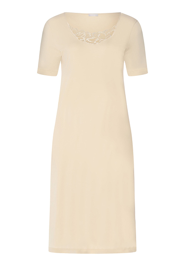 HANRO_261_W_BelenNW_SSLVNightdress100cm_074746_072811_010.jpg