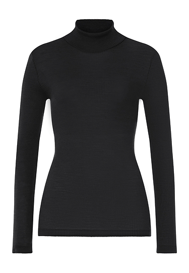 Front cutout view of HA phantom wool Turtle-Neck Shirt