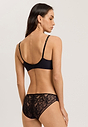 HANRO_232_W_Selma_SoftCupBra_070989_070019_045.jpg