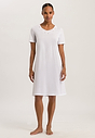 HANRO_241_W_Clara_SSLVNightdress_074909_070101_060.jpg