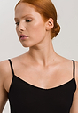 HANRO_241_W_Ultralight_Bodydress_071828_070019_090.jpg